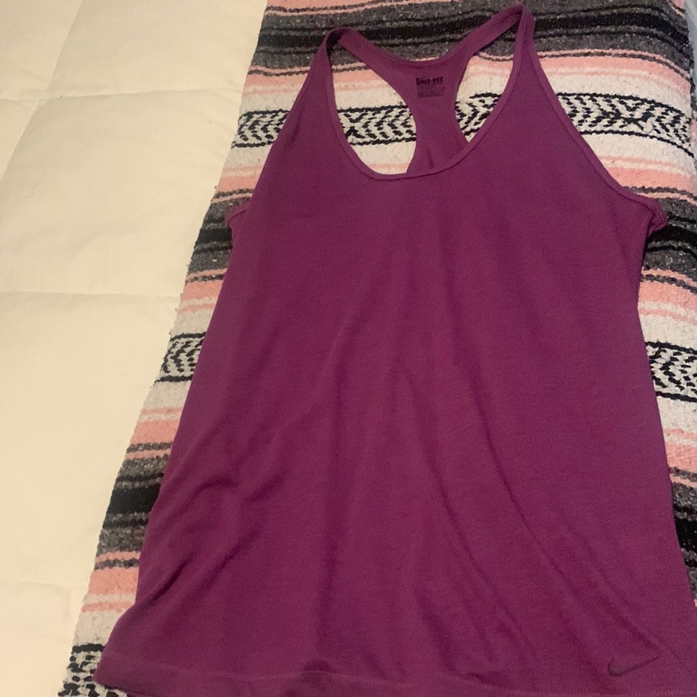 Nike dry fit tank with tags
